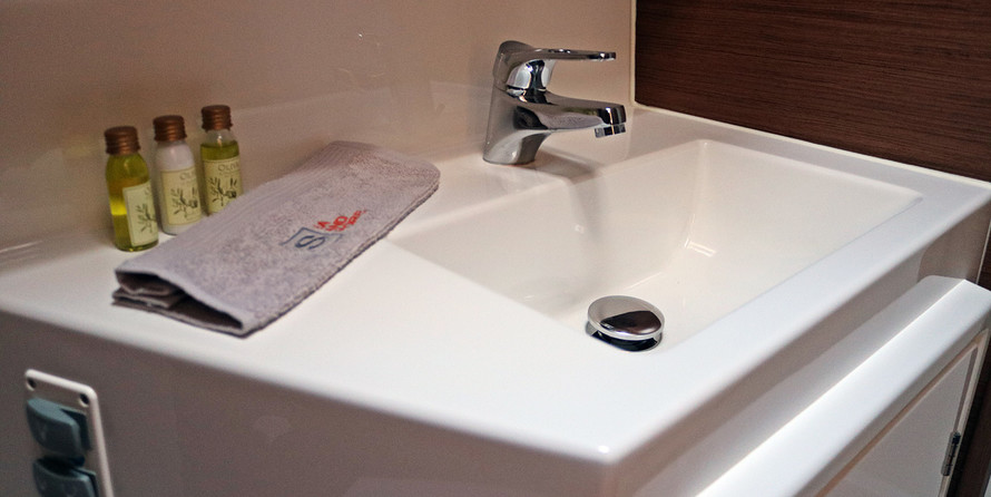 Lagoon 42 - 4 + 2 cab.