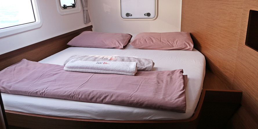 Lagoon 42 - 4 + 2 cab.