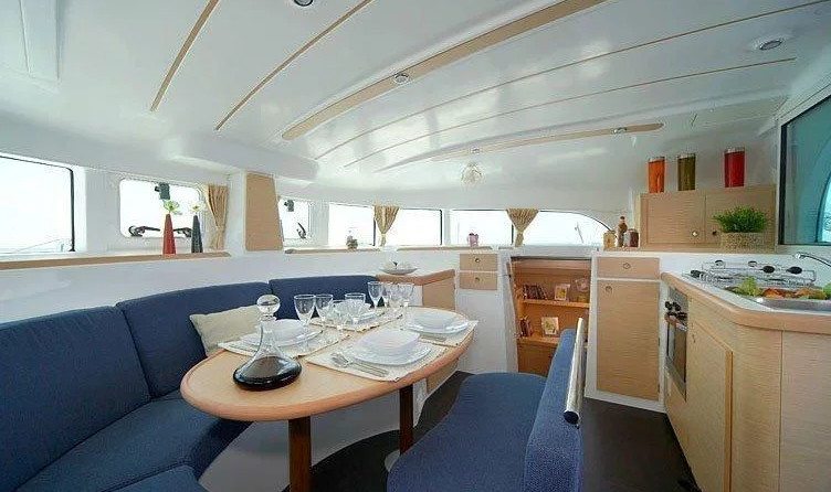 Lagoon 380 S2