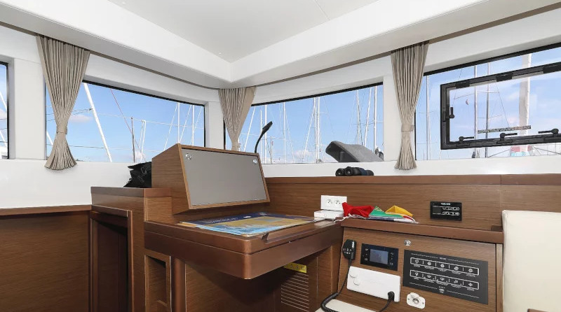Lagoon 40