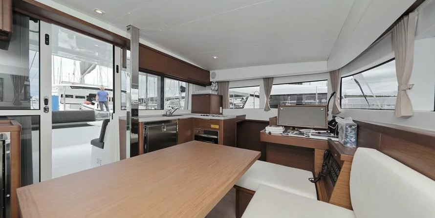 Lagoon 40
