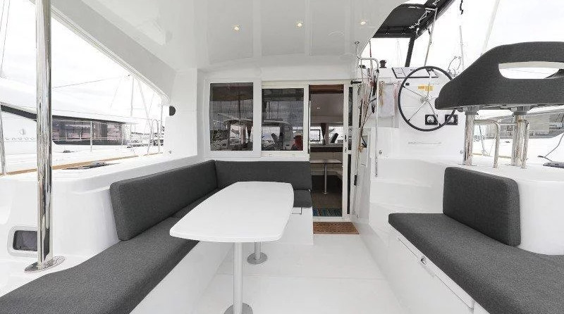 Lagoon 40