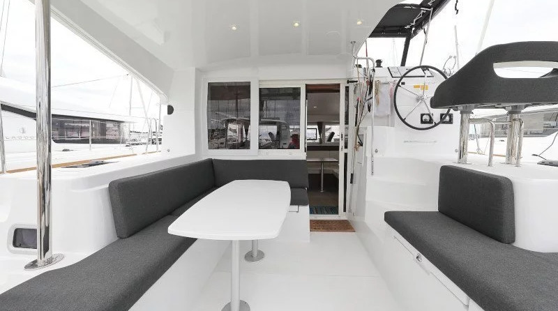 Lagoon 40