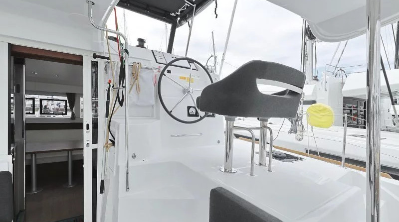 Lagoon 40