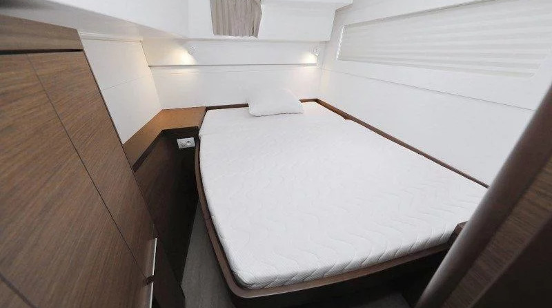 Lagoon 40