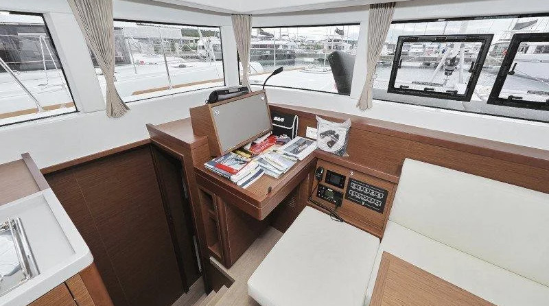 Lagoon 40