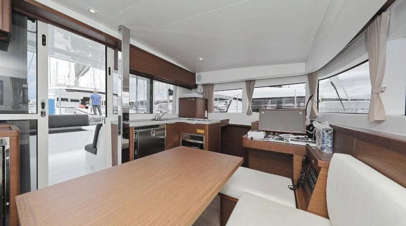 Lagoon 40