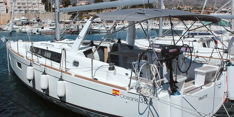 Beneteau Oceanis 38.1
