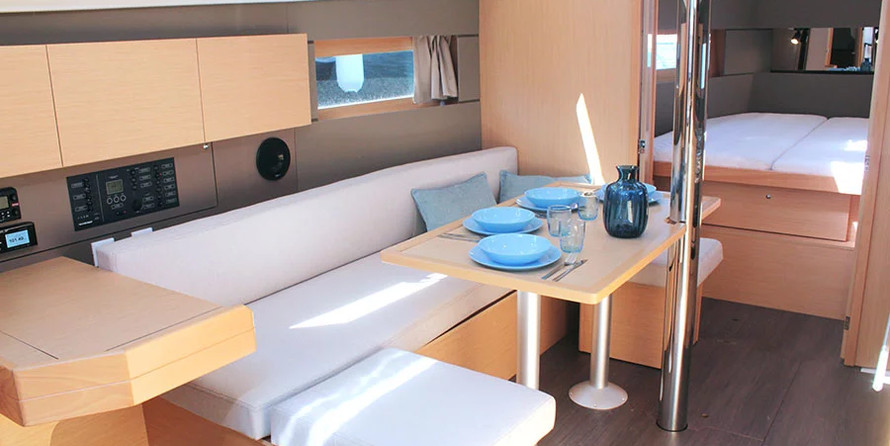 Beneteau Oceanis 38.1