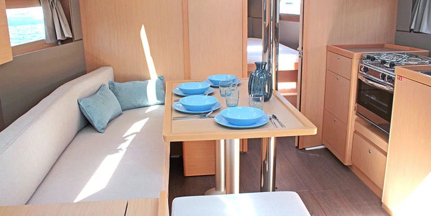 Beneteau Oceanis 38.1