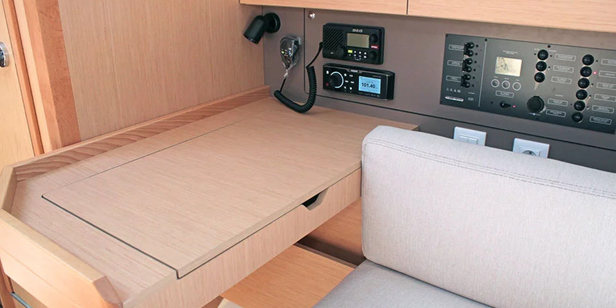 Beneteau Oceanis 38.1