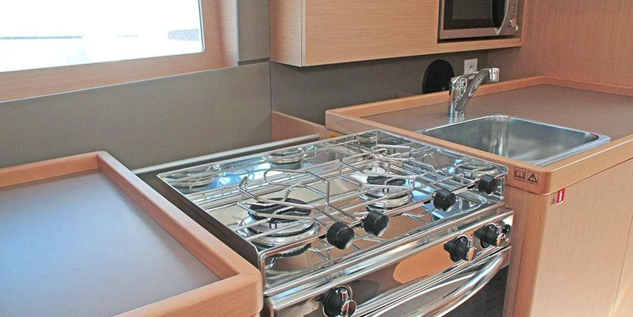 Beneteau Oceanis 38.1