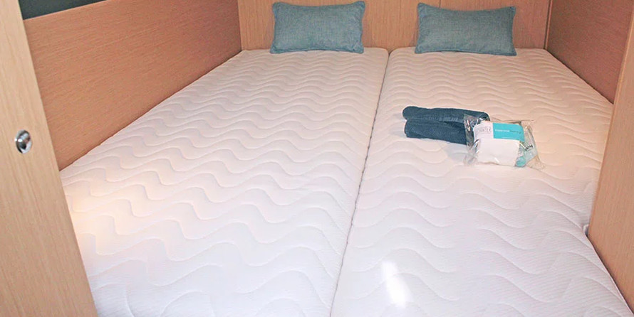 Beneteau Oceanis 38.1