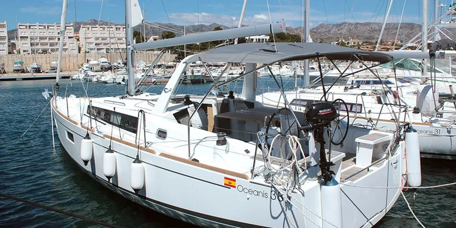 Beneteau Oceanis 38.1