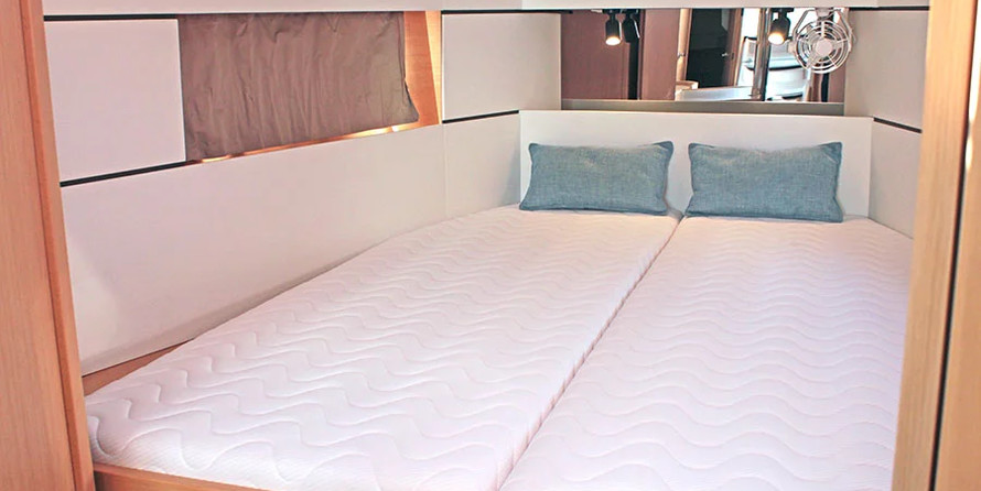 Beneteau Oceanis 38.1