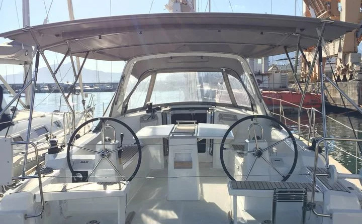 Beneteau Oceanis 38.1