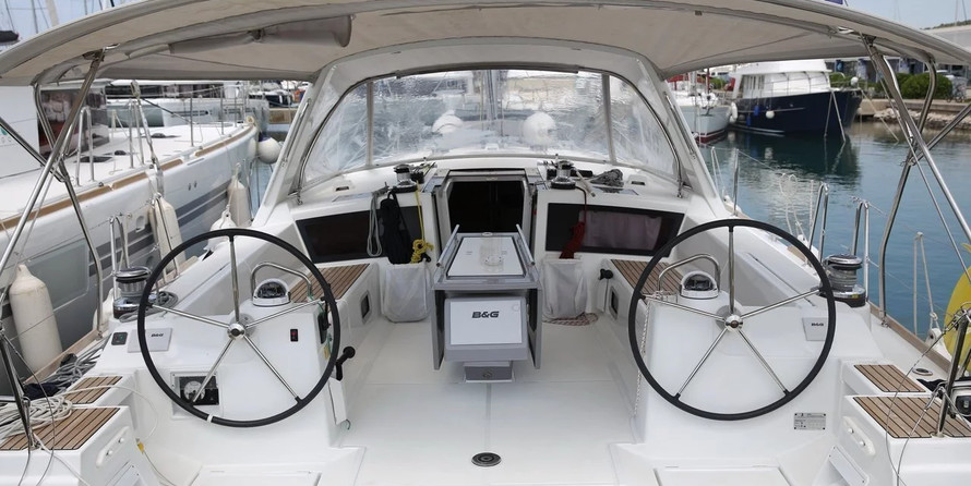 Oceanis 48-5