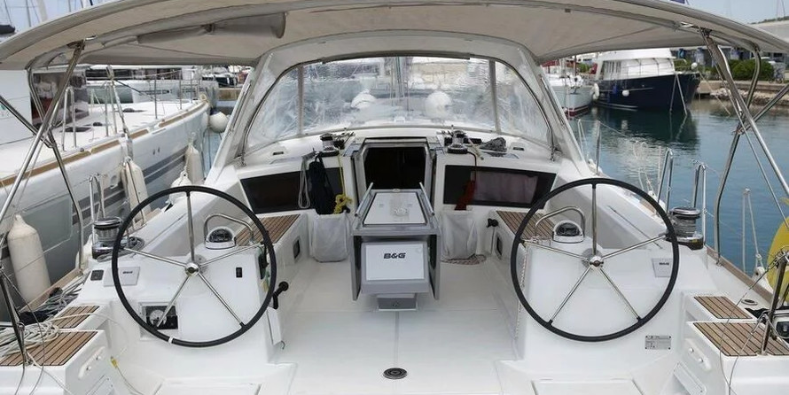 Oceanis 48-5