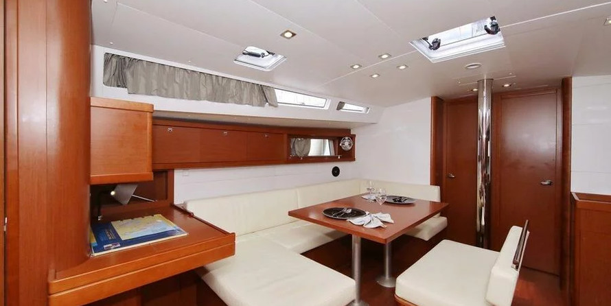 Oceanis 48-5