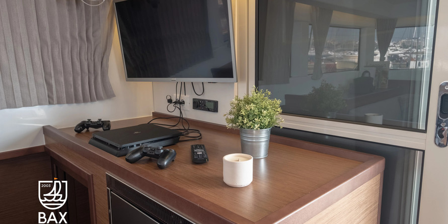 Lagoon 40
