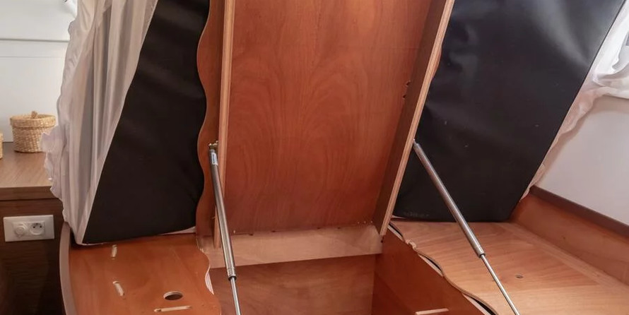 Lagoon 40