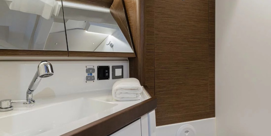 Beneteau Oceanis 46.1