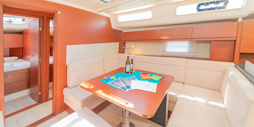 Hanse 458