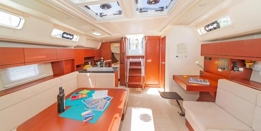 Hanse 458
