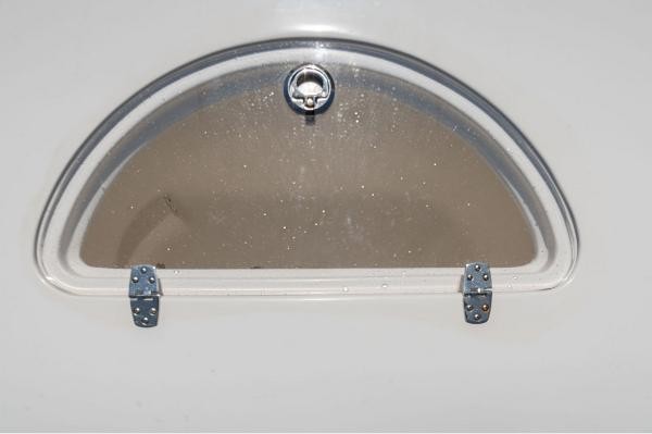 Fountain 38 center console te