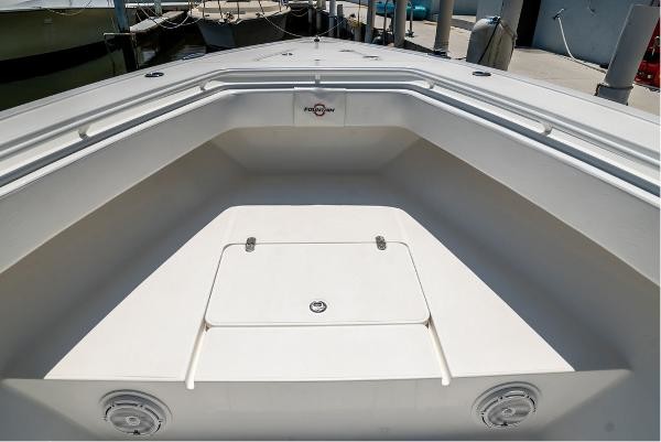 Fountain 38 center console te
