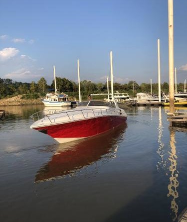 Fountain 38 Express Cruiser