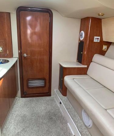 Fountain 38 Express Cruiser