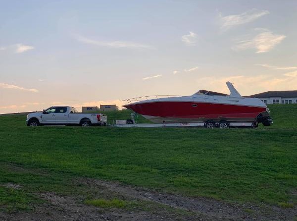 Fountain 38 Express Cruiser