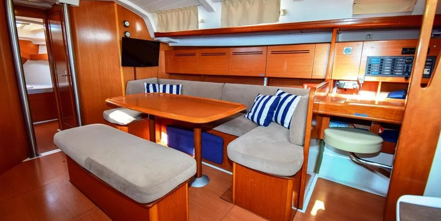 Beneteau Cyclades 43.4