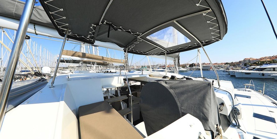Fountaine Pajot Astrea 42