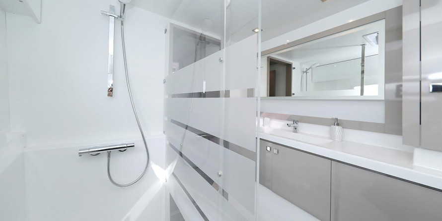 Fountaine Pajot Astrea 42