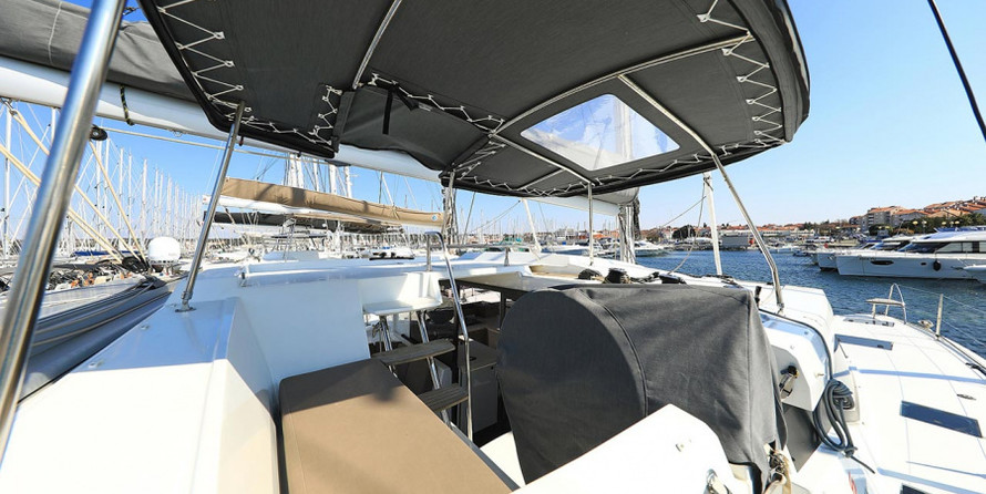 Fountaine Pajot Astrea 42