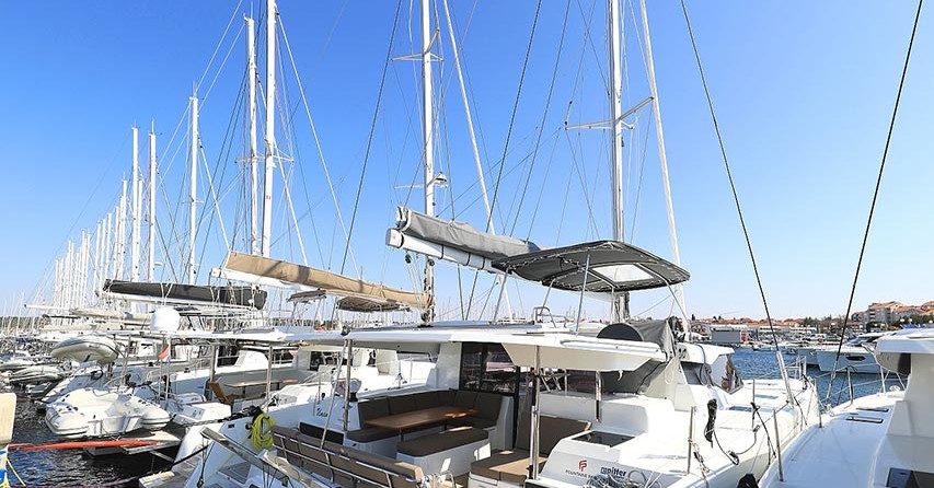 Fountaine Pajot Astrea 42