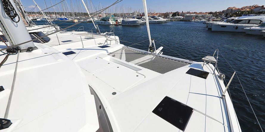 Fountaine Pajot Astrea 42