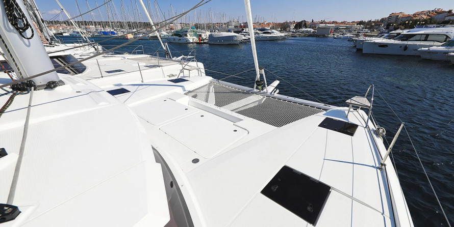 Fountaine Pajot Astrea 42