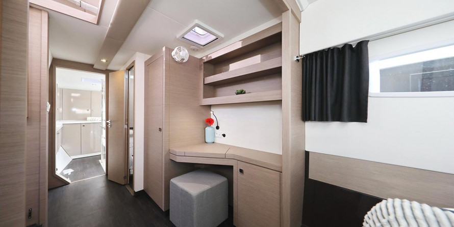 Fountaine Pajot Astrea 42