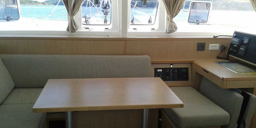 Lagoon 400 S2