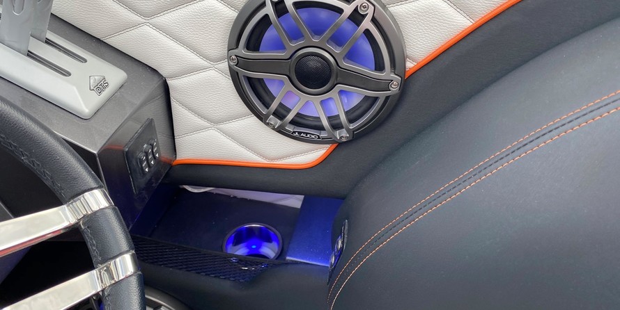 Fountain fountain 47 lightning