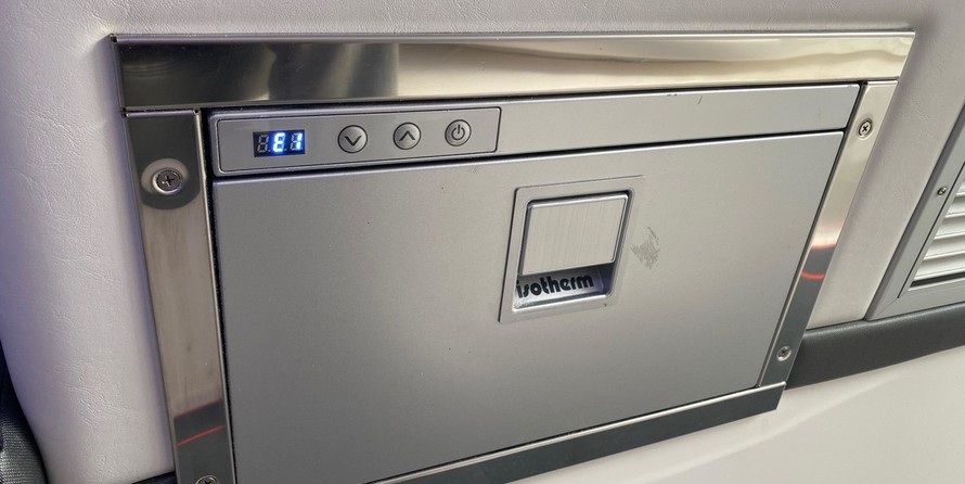 Fountain fountain 47 lightning