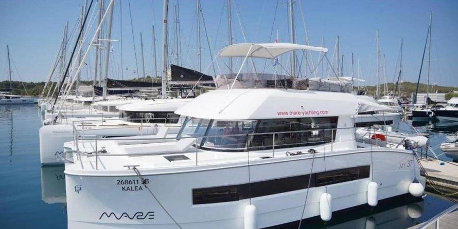 Fountaine Pajot MY 37