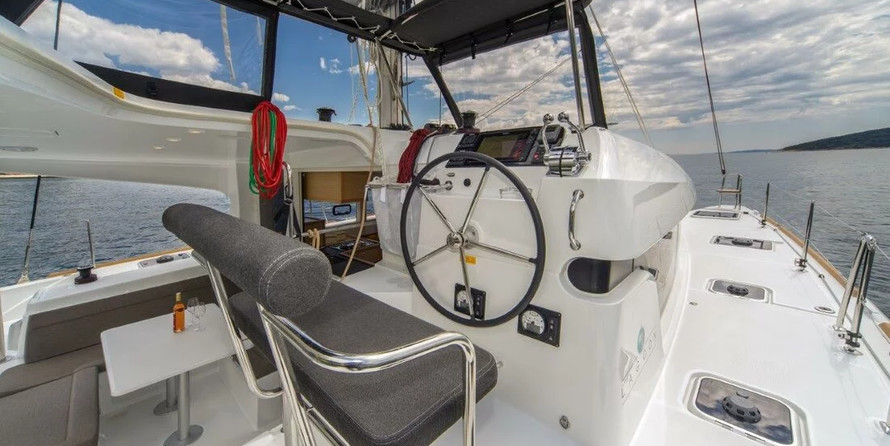 Lagoon 39