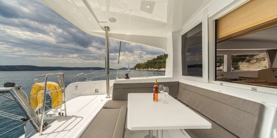 Lagoon 39