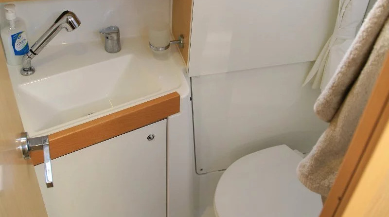 Beneteau Oceanis 38