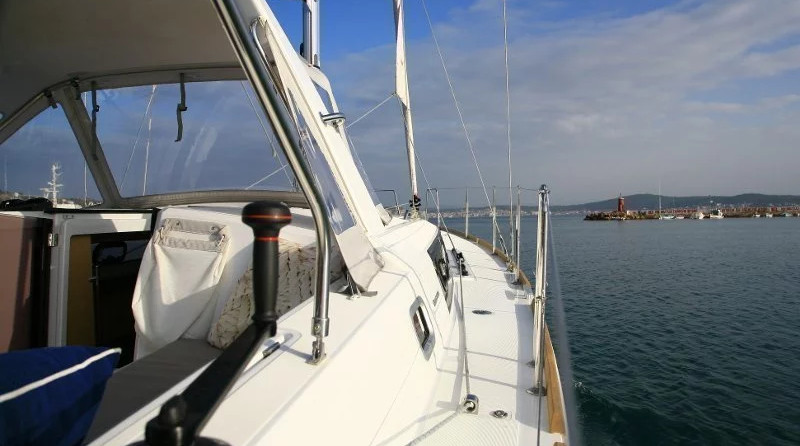 Beneteau Oceanis 38