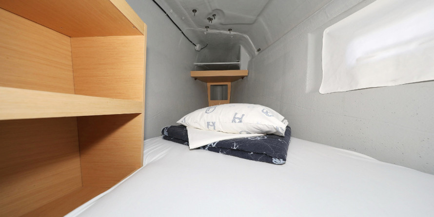 Lagoon 42 - 4 + 2 cab.